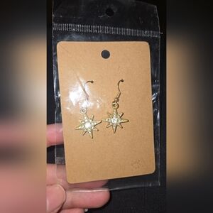 FREE Gold Starburst Earrings
